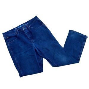 Wrangler Cowboy Cut Slim Fit Medium Wash Jeans 34X32